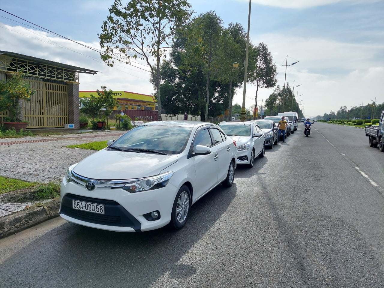 Dịch vụ cho thuê xe có tài xế Trảng Bàng, Tây Ninh chuyên nghiệp, an toàn